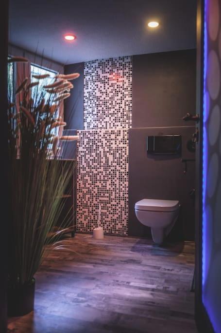 Einzigartige Ferienwohnung Bunt Wie Berlin Ngoại thất bức ảnh