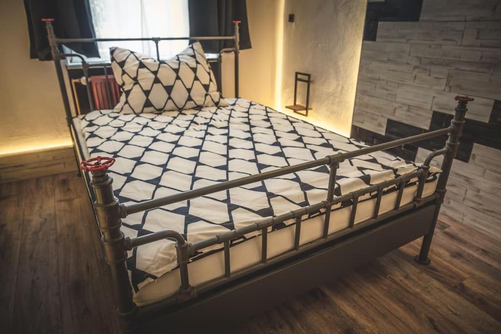 Einzigartige Ferienwohnung Bunt Wie Berlin Ngoại thất bức ảnh